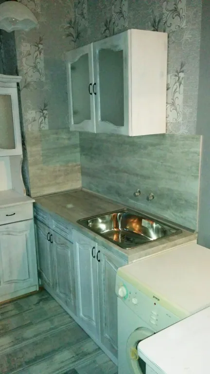 Бяла малка кухня